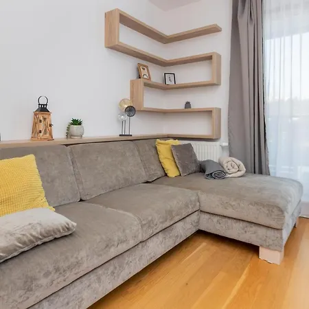 Apartment Nadmorski Z Parkingiem Redlowo By Renters *
