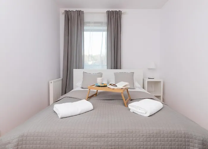 Apartament Nadmorski Z Parkingiem Redłowo By Renters *